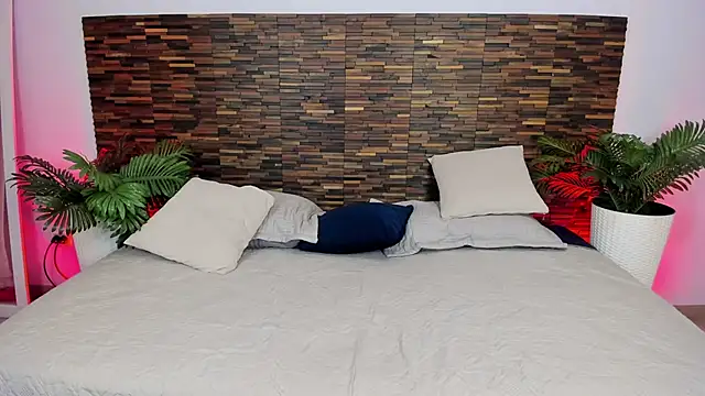 valkiriia   online show from June 30, 2026, 6:24 am
