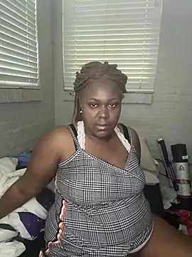 Snapshot of caramelick chatting on April 18, 2026, 9:04 pm caramelick online show from April 18, 2026, 9:04 pm