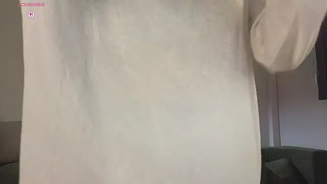 TonyaMeow online show from June 8, 2026, 1:28 am