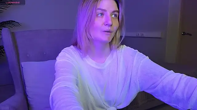 TonyaMeow online show from June 22, 2026, 1:11 am