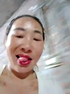 Tieuthu2 online show from April 18, 2026, 2:41 pm