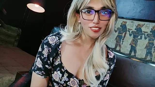 prettybushy online show from July 24, 2026, 12:50 am