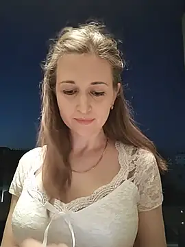 Snapshot of irresistibelle chatting on June 30, 2026, 5:46 pm irresistibelle online show from June 30, 2026, 5:46 pm