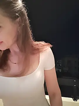 Snapshot of irresistibelle chatting on July 27, 2026, 7:21 pm irresistibelle online show from July 27, 2026, 7:21 pm