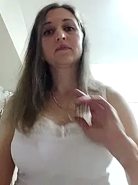 irresistibelle online show from April 23, 2026, 10:11 pm