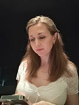Snapshot of irresistibelle chatting on July 2, 2026, 6:58 pm irresistibelle online show from July 2, 2026, 6:58 pm