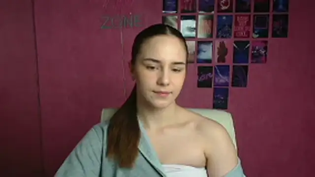 Snapshot of Kyara_ra chatting on April 24, 2026, 5:20 am Kyara ra online show from April 24, 2026, 5:20 am