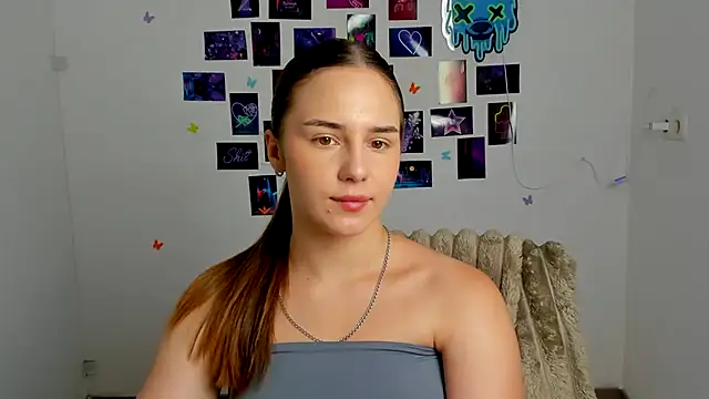Snapshot of Kyara_ra chatting on July 3, 2026, 5:25 am Kyara ra online show from July 3, 2026, 5:25 am