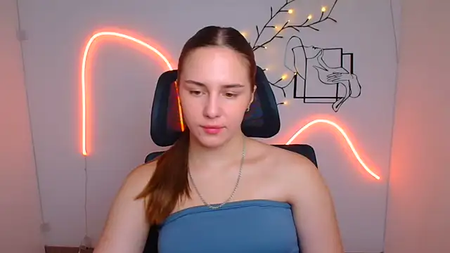Snapshot of Kyara_ra chatting on July 28, 2026, 5:37 am Kyara ra online show from July 28, 2026, 5:37 am