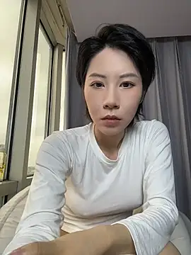 faye170 online show from April 22, 2026, 5:58 am