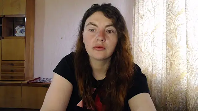 Snapshot of AlinaxJames chatting on April 18, 2026, 5:54 am AlinaxJames online show from April 18, 2026, 5:54 am