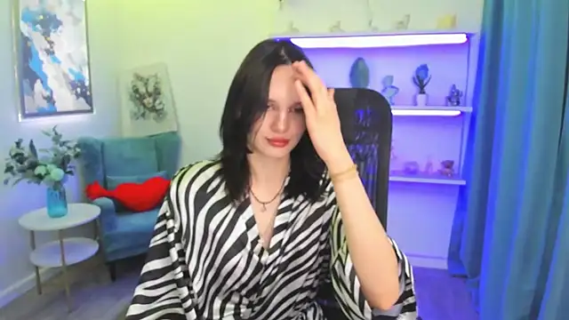 Snapshot of AlicePertim chatting on May 15, 2026, 6:39 pm AlicePertim online show from May 15, 2026, 6:39 pm