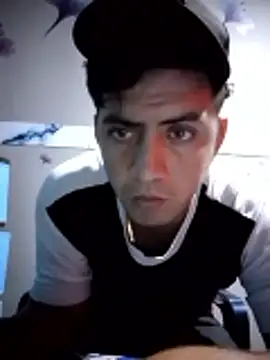 Ojosclaros1 online show from April 23, 2026, 5:14 pm