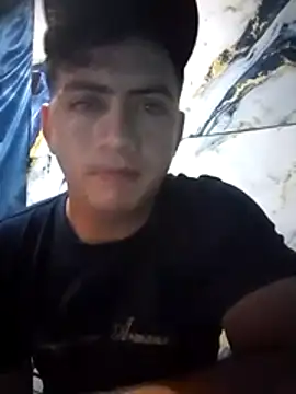 Ojosclaros1 online show from April 19, 2026, 11:44 am