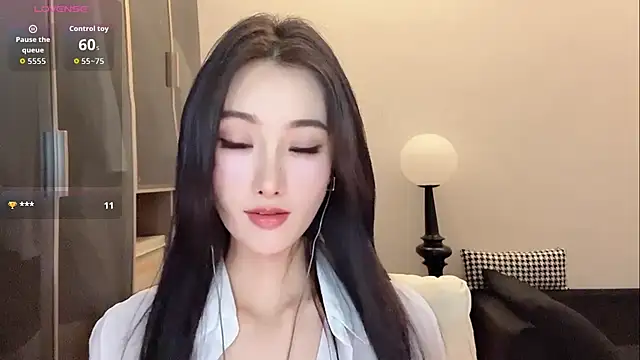 Xixi-mm online show from May 30, 2026, 2:55 pm