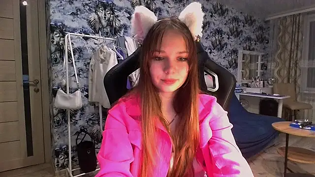 Snapshot of Princess_Mira chatting on June 30, 2026, 8:31 pm Princess Mira online show from June 30, 2026, 8:31 pm