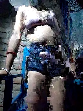 Couple-tina online show from April 18, 2026, 4:53 pm