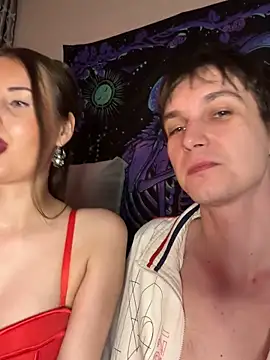 kittieSquad online show from April 23, 2026, 6:31 pm