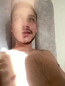 Snapshot of Axel_DavisS chatting on June 26, 2026, 10:04 pm Axel DavisS online show from June 26, 2026, 10:04 pm