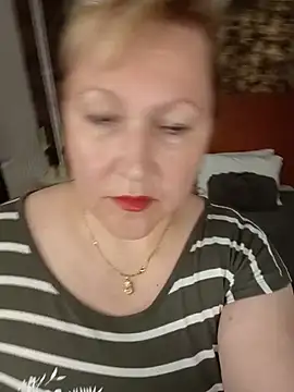 Snapshot of I_amVeronicle chatting on June 3, 2026, 3:39 pm I amVeronicle online show from June 3, 2026, 3:39 pm