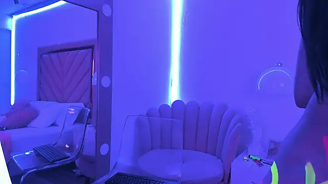 Snapshot of Loliita_Brown chatting on July 18, 2026, 3:04 am Loliita Brown online show from July 18, 2026, 3:04 am