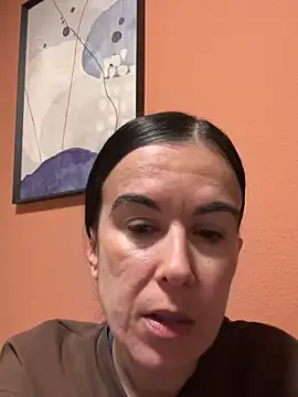 Snapshot of dulceflor25 chatting on May 12, 2026, 1:06 pm dulceflor25 online show from May 12, 2026, 1:06 pm