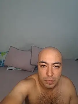 Snapshot of Angel_Iron69 chatting on May 2, 2026, 4:39 am Angel Iron69 online show from May 2, 2026, 4:39 am