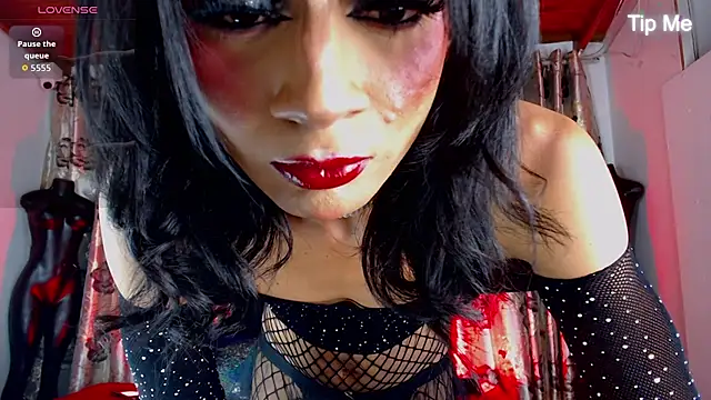 Snapshot of Hecate_doll chatting on June 7, 2026, 2:44 pm Hecate doll online show from June 7, 2026, 2:44 pm