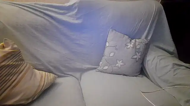 jazmin39 online show from July 1, 2026, 6:30 pm