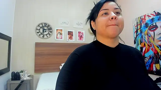 Snapshot of MillaGrey chatting on June 2, 2026, 11:54 am MillaGrey online show from June 2, 2026, 11:54 am