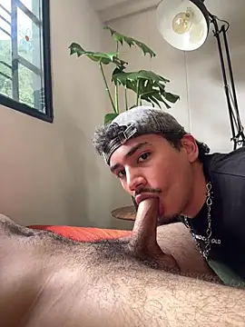 Snapshot of Noah_and_Steven chatting on May 28, 2026, 6:58 pm Noah and Steven online show from May 28, 2026, 6:58 pm
