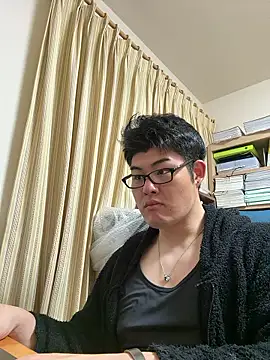 Snapshot of shun_201 chatting on May 1, 2026, 3:06 pm shun 201 online show from May 1, 2026, 3:06 pm