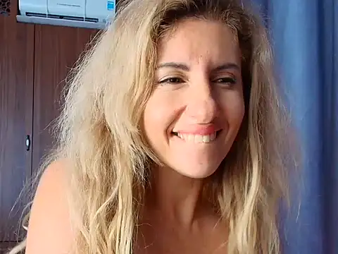 Snapshot of _horny_sexy_ chatting on May 7, 2026, 7:12 am horny sexy online show from May 7, 2026, 7:12 am
