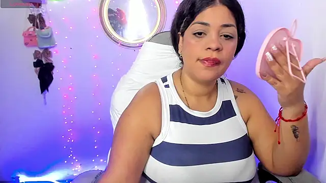 Mavlatin22 online show from July 19, 2026, 2:31 am