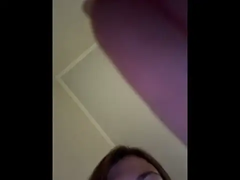 EllaMist online show from April 27, 2026, 3:10 pm