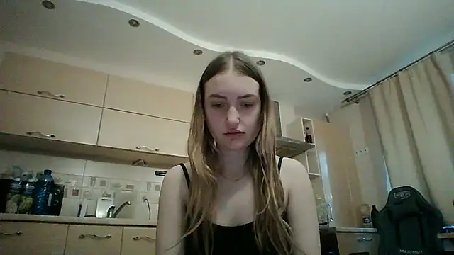 Snapshot of Lisanta chatting on May 5, 2026, 4:54 pm Lisanta online show from May 5, 2026, 4:54 pm