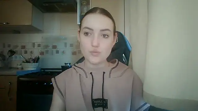 Snapshot of Lisanta chatting on June 24, 2026, 3:54 pm Lisanta online show from June 24, 2026, 3:54 pm