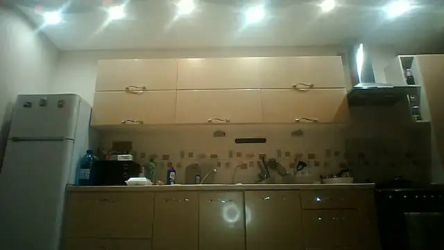 Snapshot of Lisanta chatting on July 16, 2026, 6:38 pm Lisanta online show from July 16, 2026, 6:38 pm