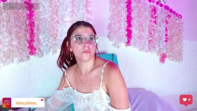 ValeryBlaze  online show from June 11, 2026, 7:00 pm