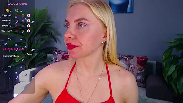 Snapshot of FromRussia chatting on June 3, 2026, 2:01 am FromRussia online show from June 3, 2026, 2:01 am
