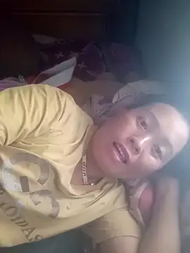 phuongtrinh1 online show from April 24, 2026, 6:15 am