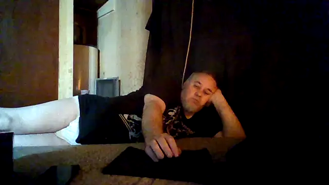 Nightshade1195 online show from June 10, 2026, 1:51 am