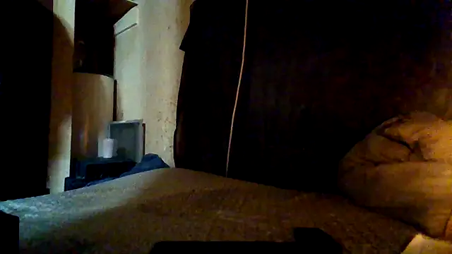 Snapshot of Nightshade1195 chatting on June 27, 2026, 8:31 am Nightshade1195 online show from June 27, 2026, 8:31 am