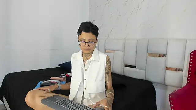 Snapshot of Antony_D_ossa chatting on May 16, 2026, 8:19 pm Antony D ossa online show from May 16, 2026, 8:19 pm