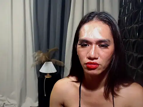 Snapshot of Queen_Haliyah chatting on May 15, 2026, 10:52 pm Queen Haliyah online show from May 15, 2026, 10:52 pm