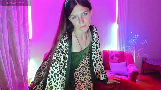 Snapshot of MaryRapunzel chatting on May 26, 2026, 8:40 pm MaryRapunzel online show from May 26, 2026, 8:40 pm