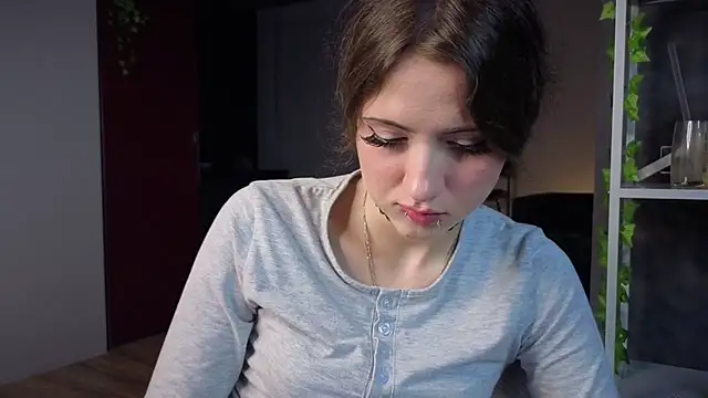 lovergirl4me online show from June 27, 2026, 5:41 pm