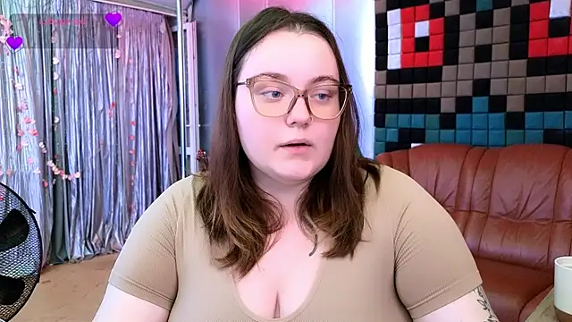 Snapshot of CatherineClaire chatting on July 17, 2026, 4:37 pm CatherineClaire online show from July 17, 2026, 4:37 pm