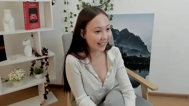 Snapshot of CherieAppel chatting on April 23, 2026, 12:29 pm CherieAppel online show from April 23, 2026, 12:29 pm