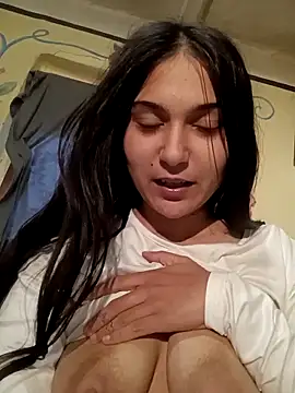 amira1348 online show from April 21, 2026, 4:46 pm